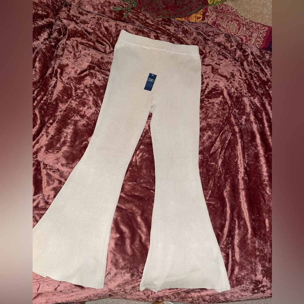 NWT Abercrombie & Fitch Flare Pants